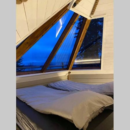 Northernlight cabin with reindeers Kiruna Exterior foto