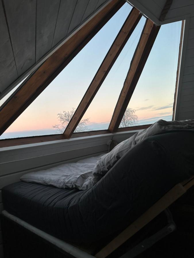 Northernlight cabin with reindeers Kiruna Exterior foto